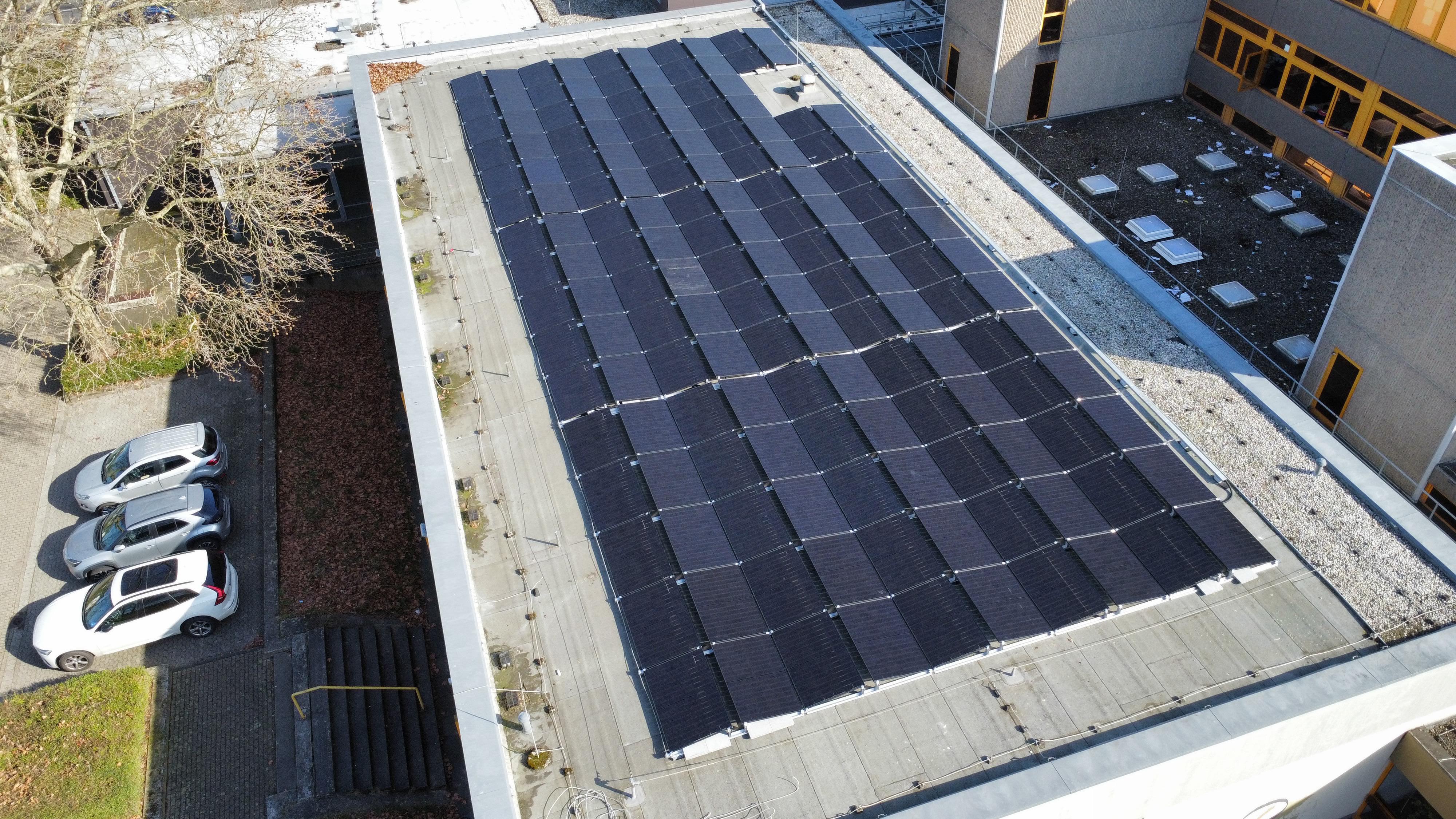 Photovoltaik-Anbieter finden 2026 — Die 10-Punkte-Checkliste